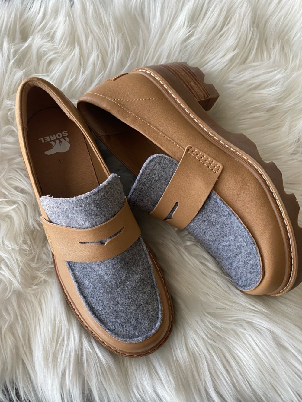 NWOT Sorel  Tan Leather & Gray Wool chunky Penny Loafers